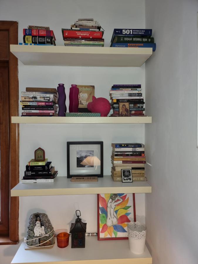 One Bedroom Centre Apartment พอดโกริกา ภายนอก รูปภาพ